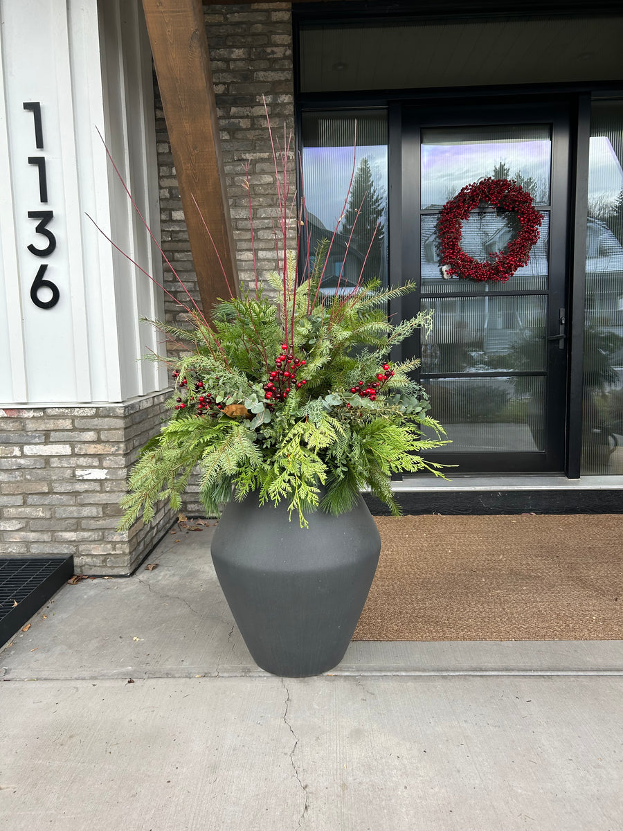 OUTDOOR WINTER PLANTER - medium