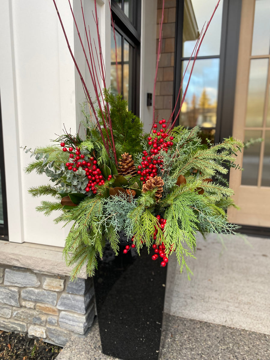 OUTDOOR WINTER PLANTER - medium