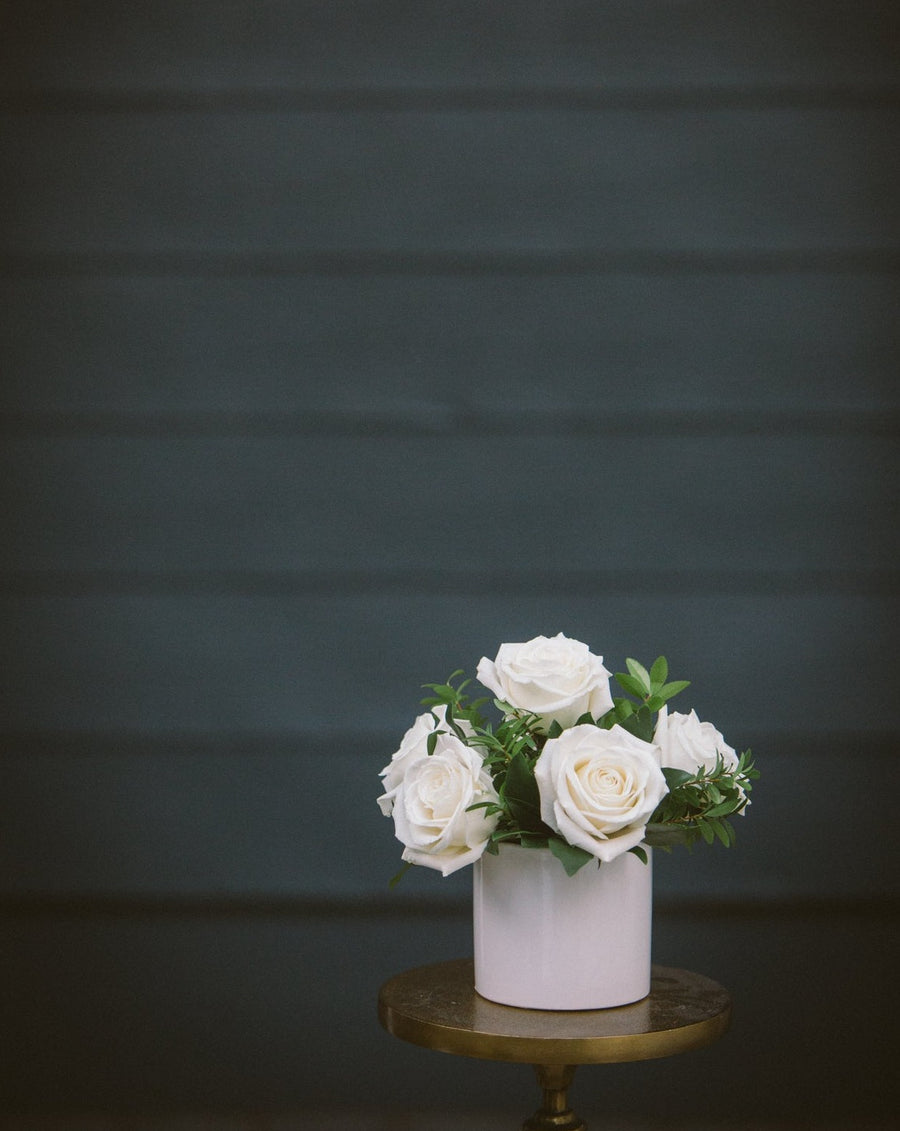 1/2 Dozen White Roses- Vase