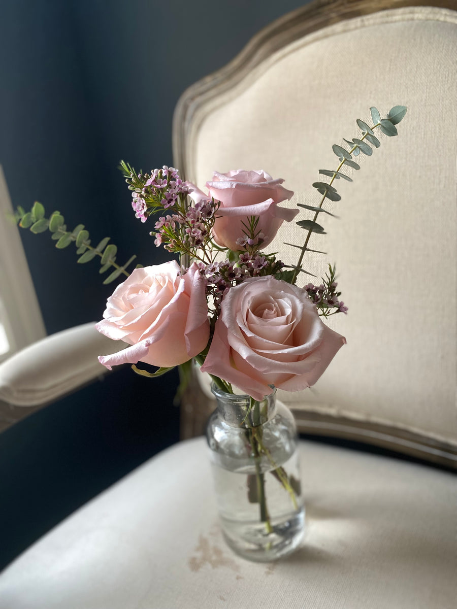 Sweet rose vase